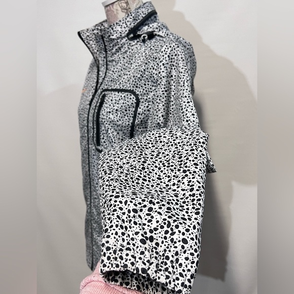 NIKE Women’s Mercurial Vapor safari print windbreaker size S. - Picture 4 of 14